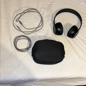 Beats by Dre Black Over-Ear Headphones